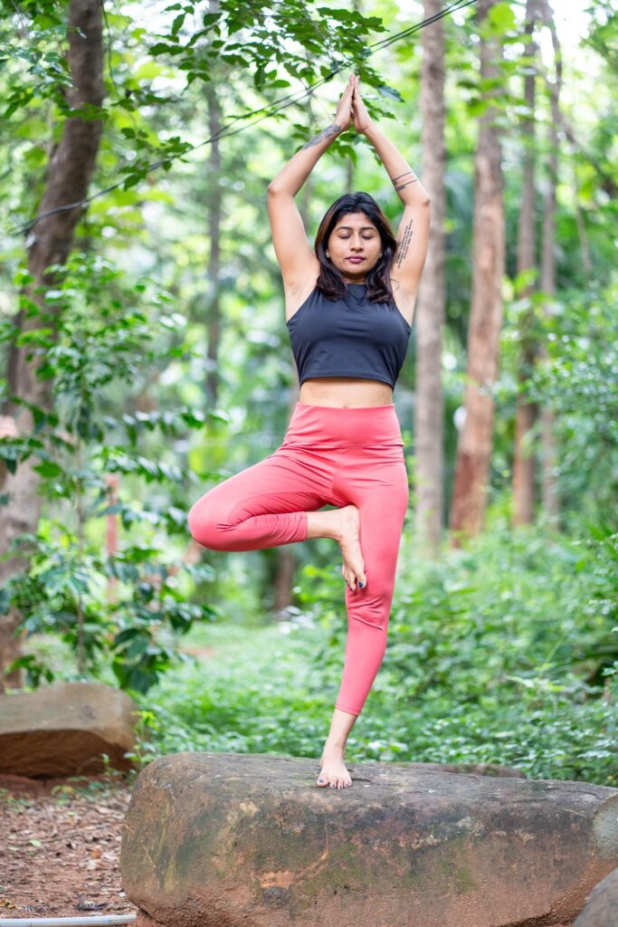 woman_tree_forest