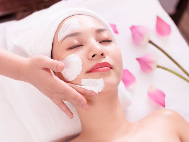 Chăm Sóc Da Chuyên Sâu - Diamond Spa Yoga Gò Vấp