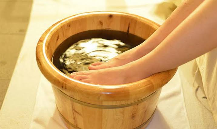 Ngâm Chân Thảo Dược - Diamond Spa Yoga Gò Vấp