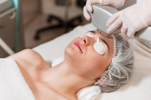 Triệt Lông Trán - Diamond Spa Yoga Gò Vấp